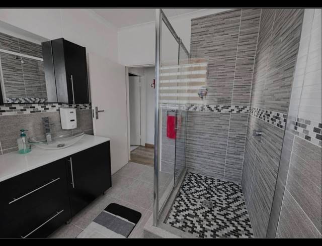 2 bed property for sale in RYNFIELD AH